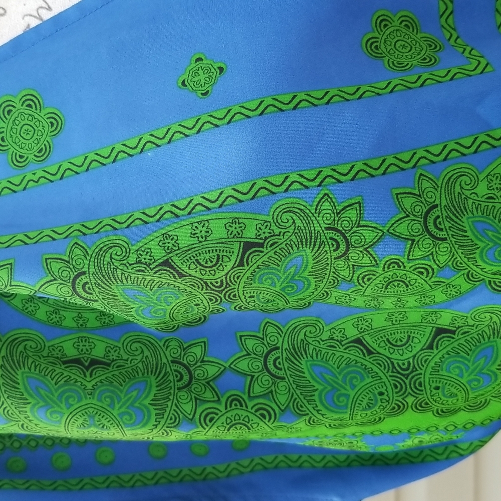 Size S. SUGARLIPS BLUE/GREEN DRESS - Picture 2 of 11